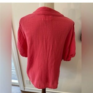 XIRENA Avery Top in Rose Coral